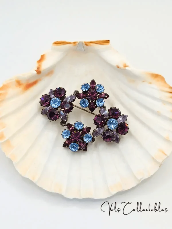 Victorian Paste Brooch.
