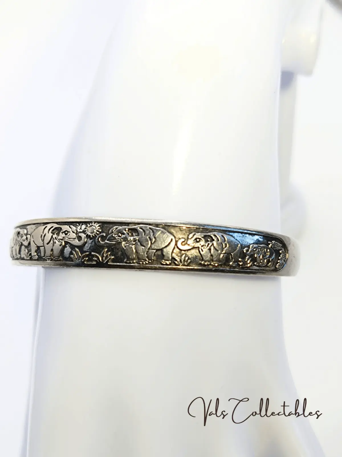 Elephants Cuff | Bracelet - Image 4